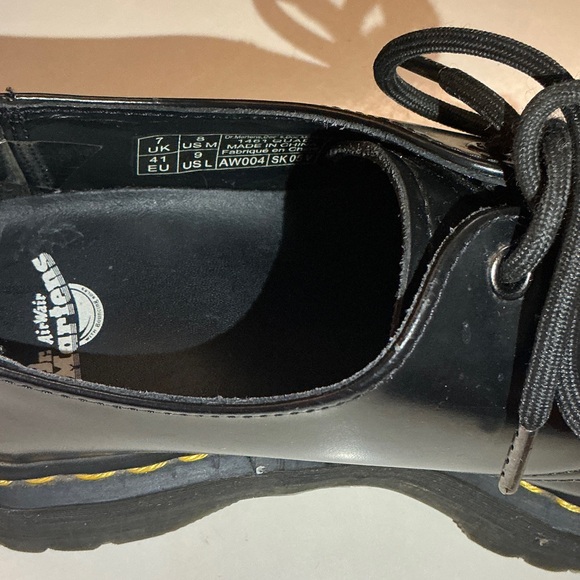 Dr. Martens Black Leather Lace-Up Shoes - Picture 2 of 13